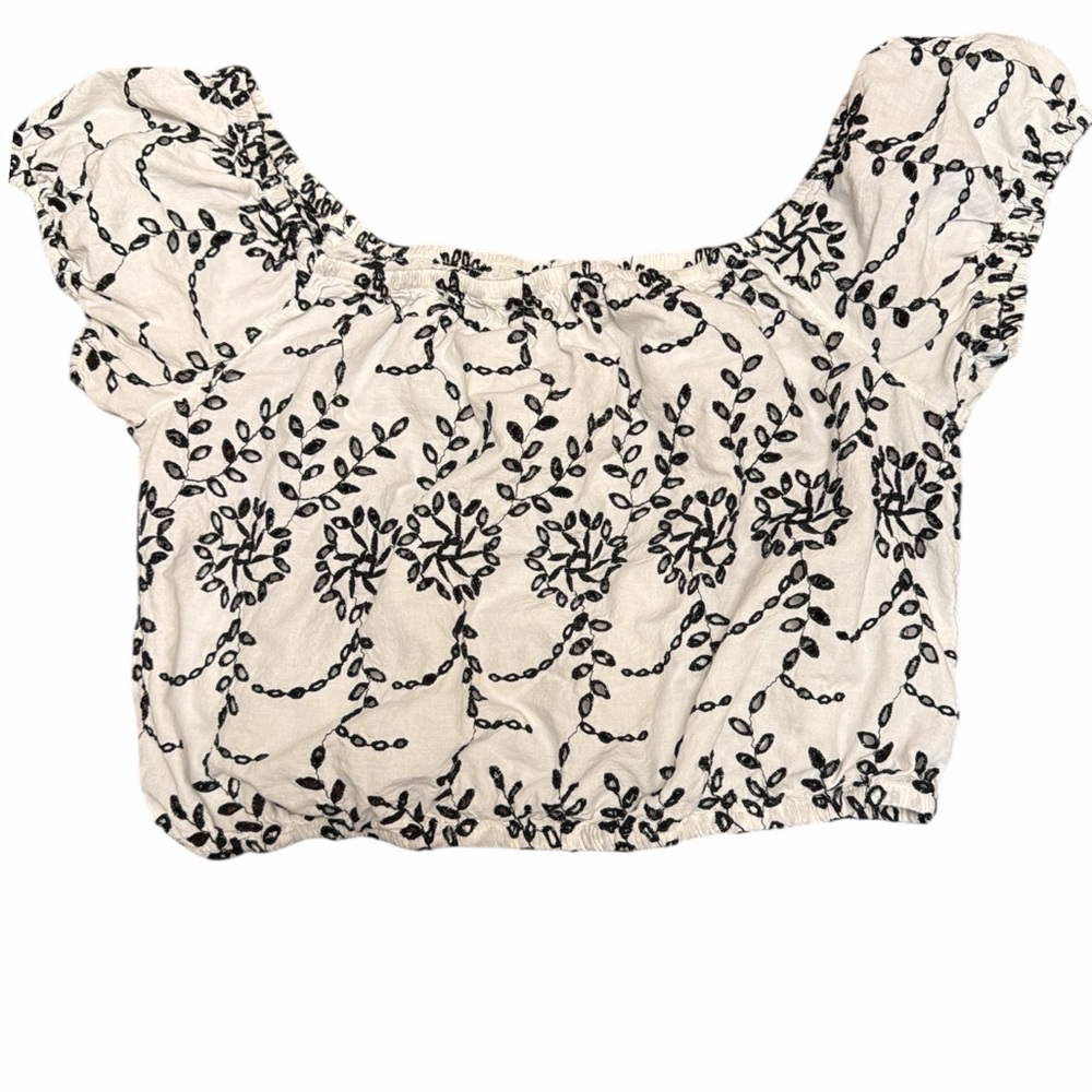 AE Embroidered Puff Sleeve Crop Top Large